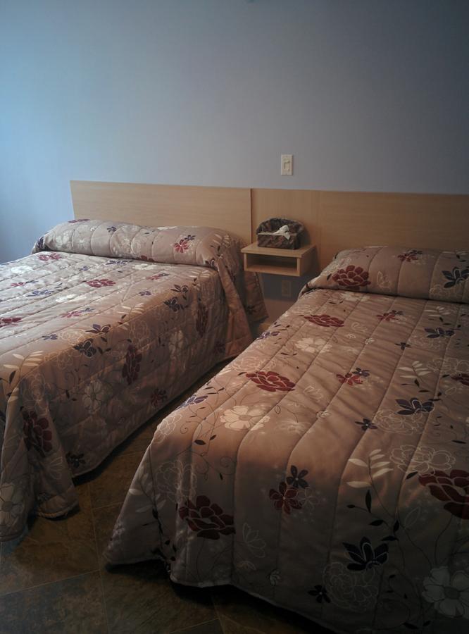 Motel Les Pins Гранбі Екстер'єр фото